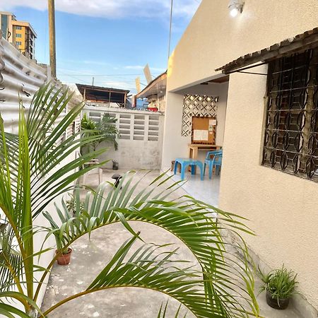 The Nest Haven Hostel Dar es Salaam Ngoại thất bức ảnh