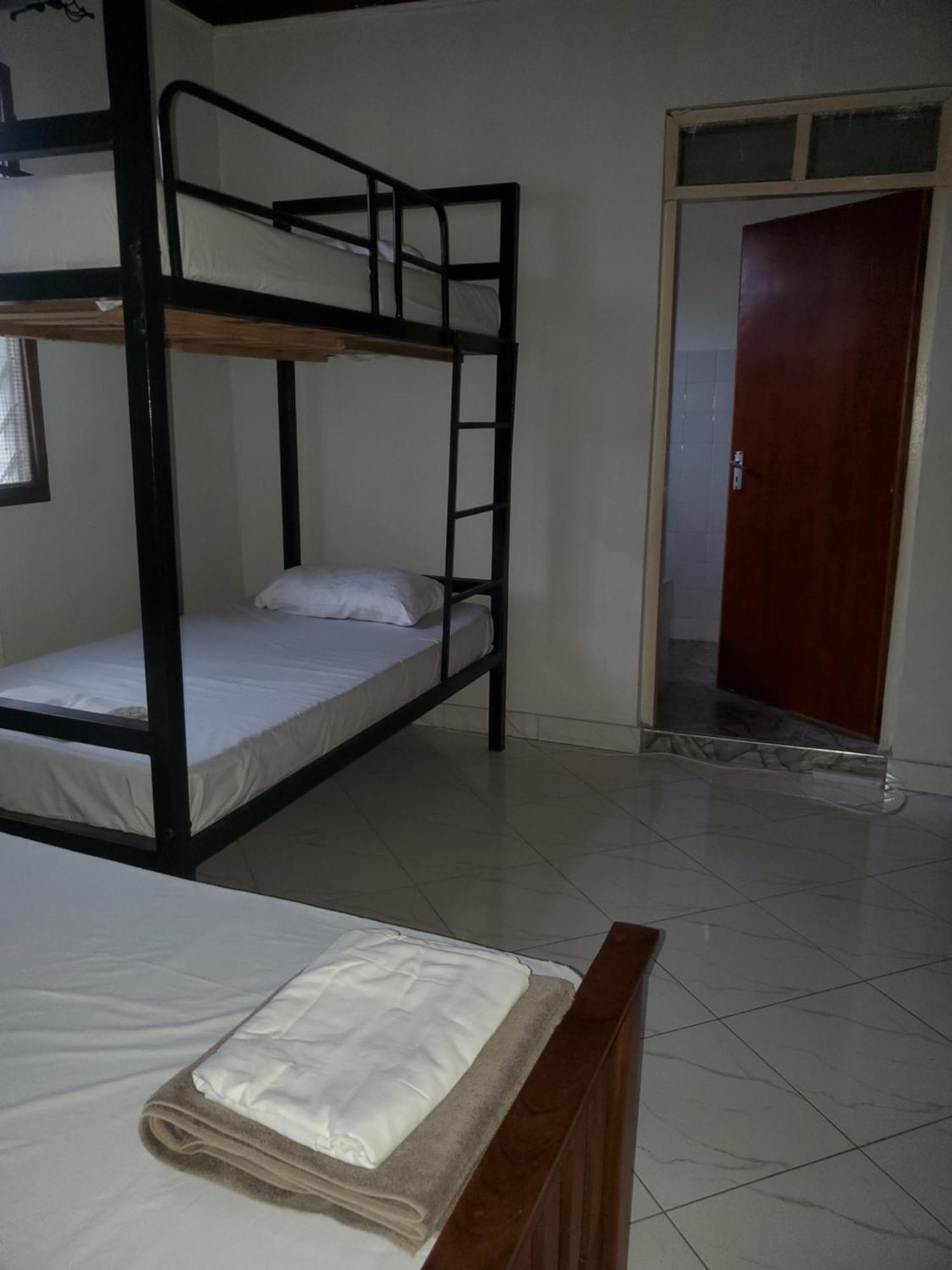 The Nest Haven Hostel Dar es Salaam Ngoại thất bức ảnh